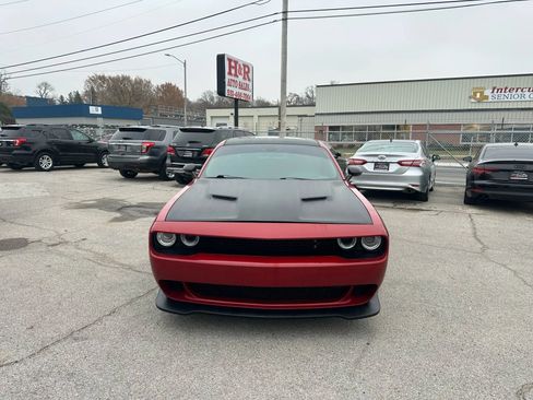 Used 2016 Dodge Challenger SXT Plus image 8