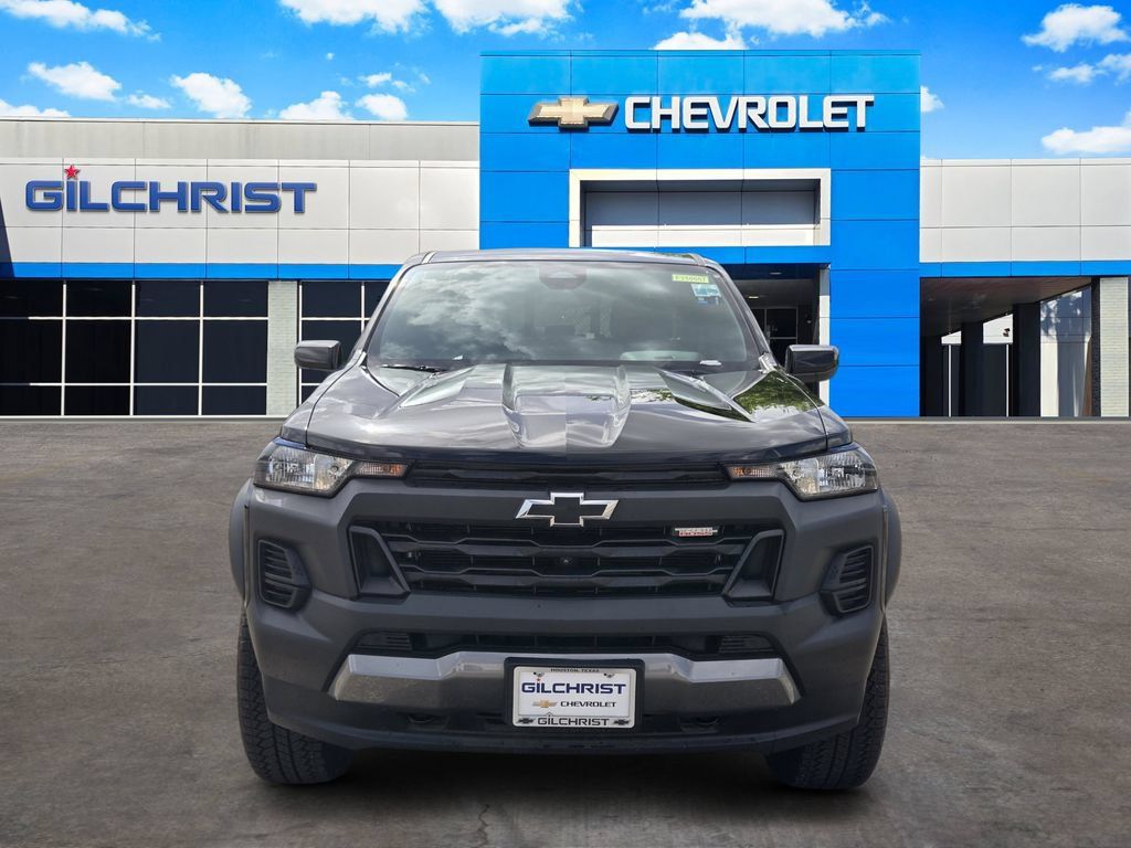 New 2025 Chevrolet Colorado Trail Boss w/ Midnight Edition AWD/4WD image 2