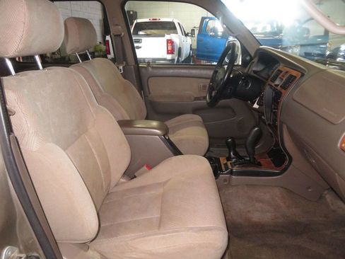 Used 2002 Toyota 4Runner SR5 image 37