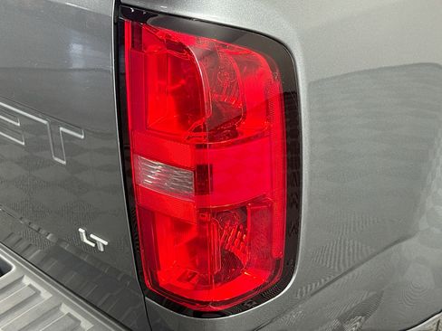 Used 2022 Chevrolet Colorado LT w/ Fleet Safety Package image 30