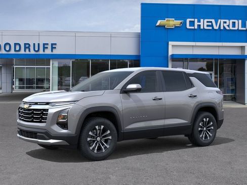 New 2027 Chevrolet Equinox LT w/ Convenience Package II FWD image 2
