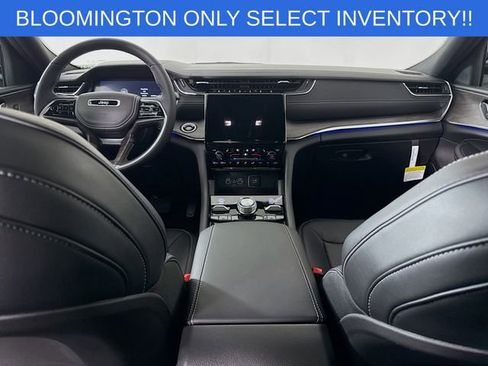 New 2025 Jeep Grand Cherokee L Overland w/ Trailer Tow Package image 23