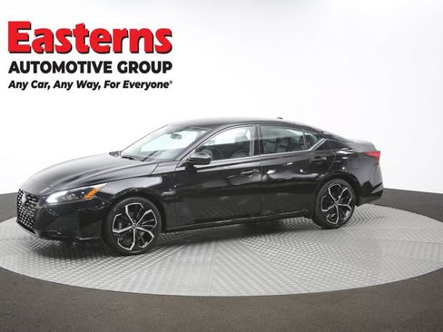 Used 2024 Nissan Altima 2.5 SR FWD image 57