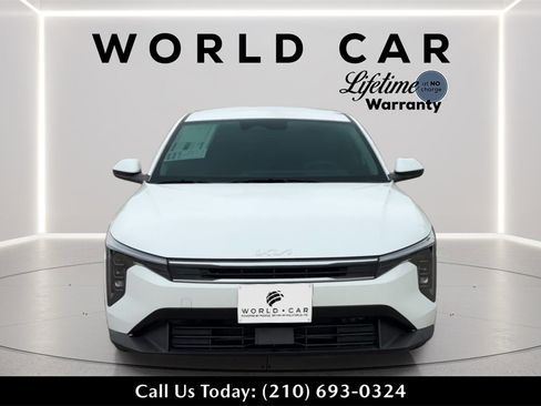 New 2025 Kia K4 LX image 7