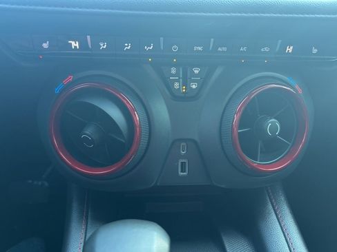 Used 2023 Chevrolet Blazer RS image 27