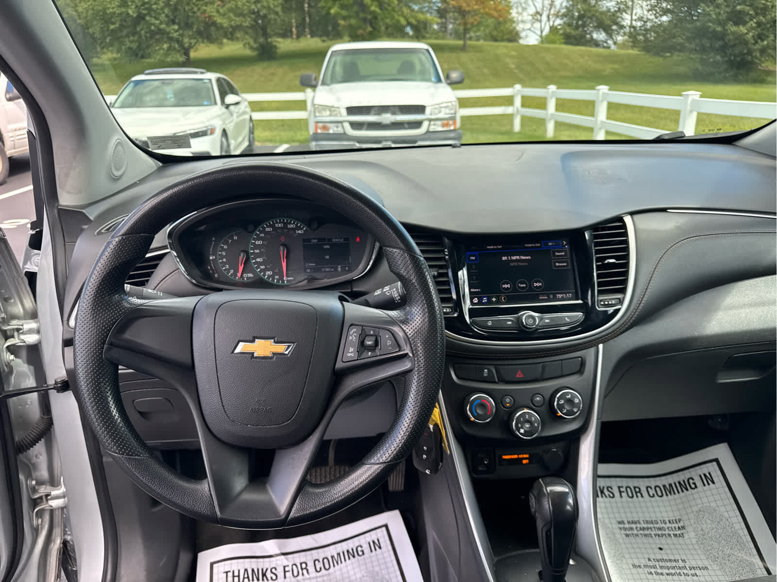 Used 2021 Chevrolet Trax LS FWD image 10