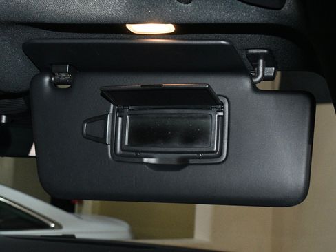 Used 2020 Mercedes-Benz GLE 350 4MATIC image 26