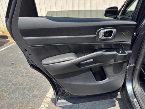 Used 2022 Kia Sorento SX FWD image 41