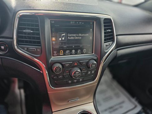 Used 2014 Jeep Grand Cherokee Limited image 17