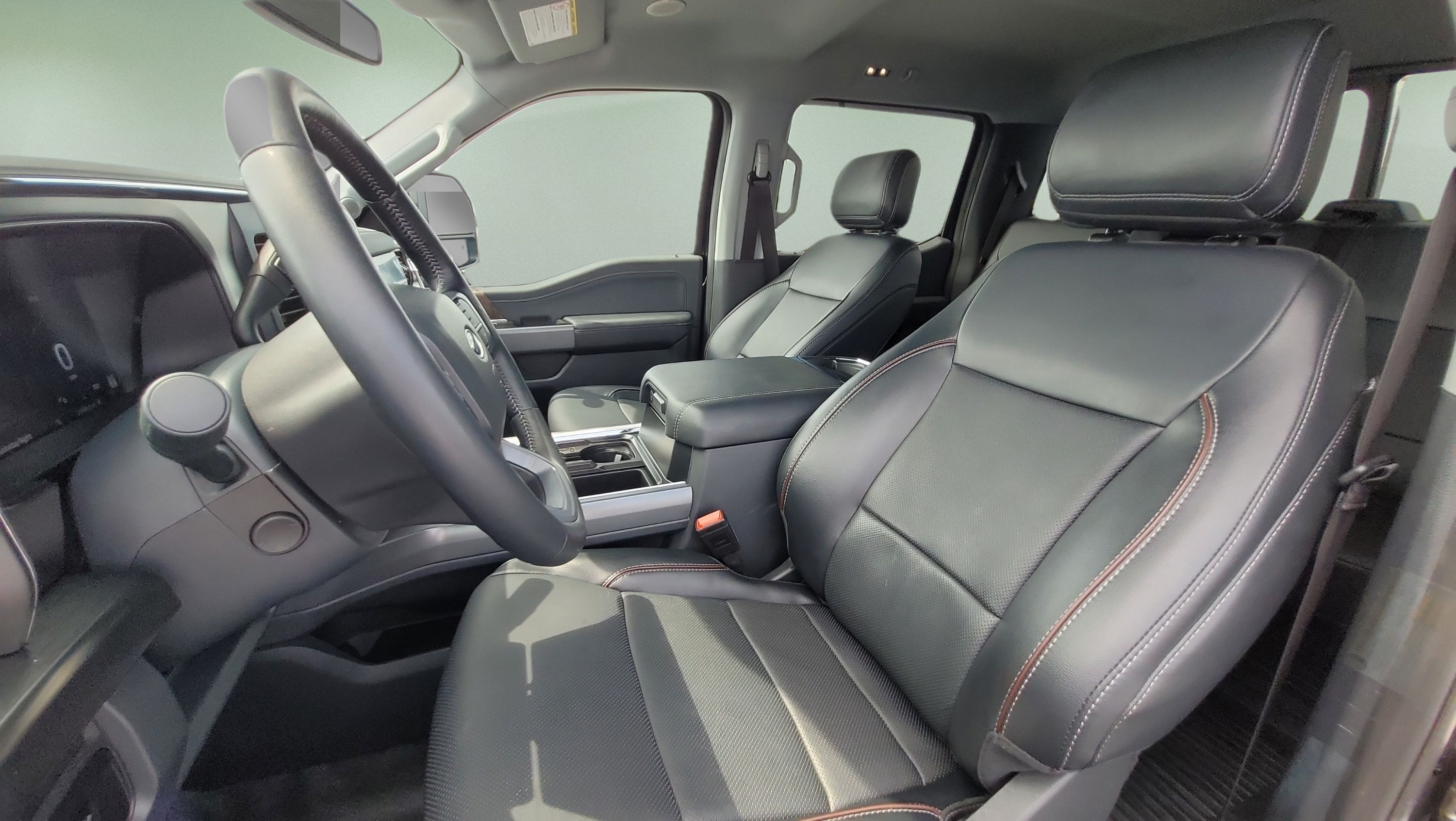 Used 2024 Ford F250 Lariat w/ Lariat Ultimate Package AWD/4WD image 30
