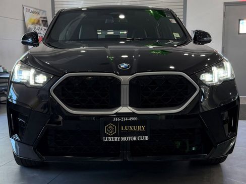 Used 2025 BMW X2 xDrive28i AWD/4WD image 2