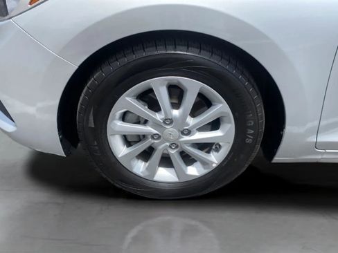 Used 2018 Hyundai Accent SEL FWD image 31