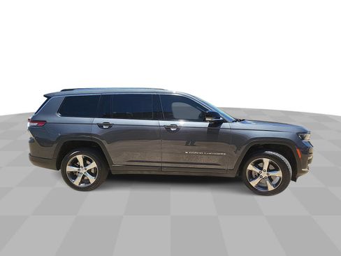 Used 2022 Jeep Grand Cherokee L Limited AWD/4WD image 9
