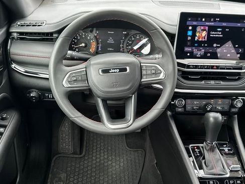 Certified 2023 Jeep Compass Trailhawk AWD/4WD image 14