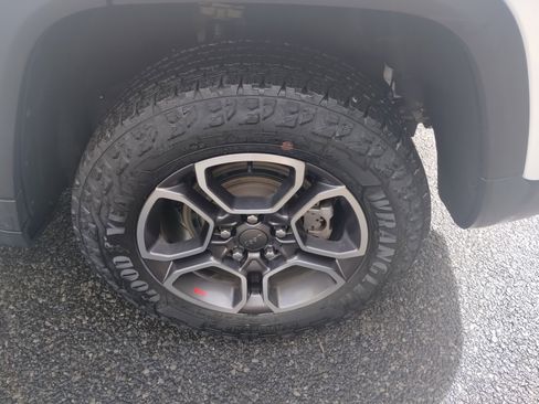 Used 2022 Jeep Grand Cherokee Trailhawk image 20