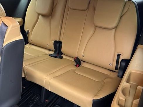 Used 2023 Kia Carnival LX FWD image 61