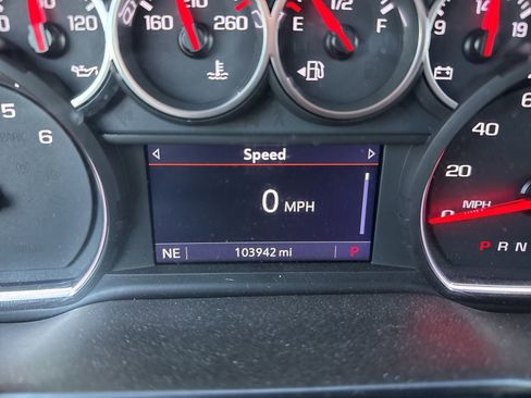 Used 2020 Chevrolet Silverado 1500 LT w/ Texas Edition image 14