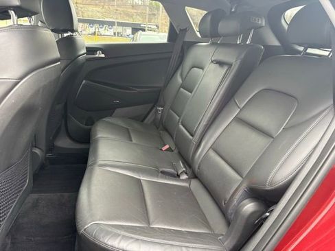 Used 2020 Hyundai Tucson Limited image 10