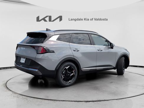 New 2026 Kia Sportage EX FWD image 4
