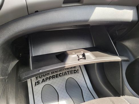 Used 2017 Chevrolet Sonic LT image 23