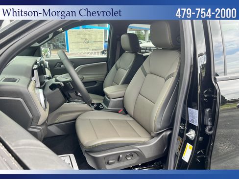 New 2026 Chevrolet Colorado ZR2 w/ Technology Package AWD/4WD image 9