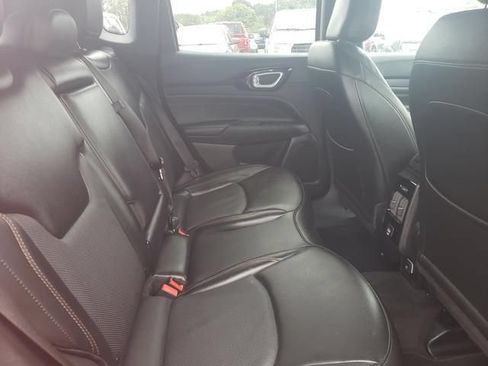 Used 2022 Jeep Compass Limited AWD/4WD image 18