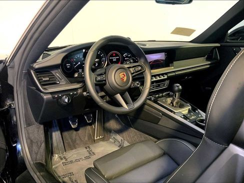 Used 2024 Porsche 911 Carrera S image 4