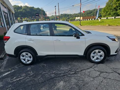 Used 2023 Subaru Forester image 5