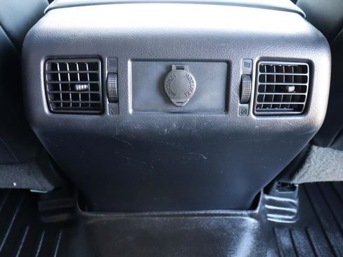 Used 2016 Toyota Tundra Platinum image 37