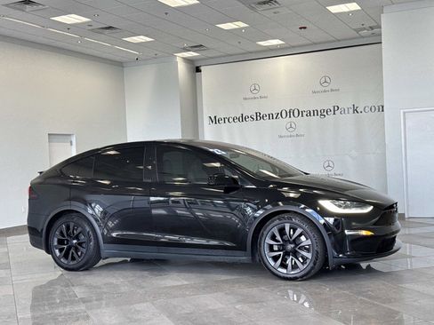 Used 2023 Tesla Model X AWD/4WD image 2