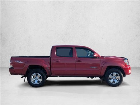 Used 2013 Toyota Tacoma 4x4 Double Cab w/ TRD Sport Pkg image 4