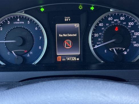 Used 2017 Toyota Camry XLE FWD image 20