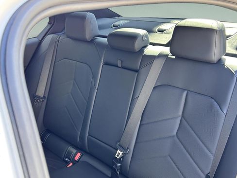 New 2026 BMW 540i xDrive w/ Executive Package image 26