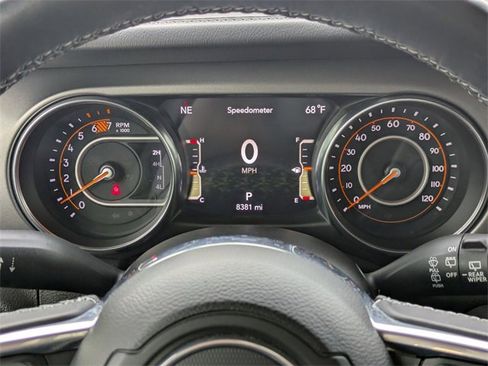 Used 2023 Jeep Wrangler Unlimited Rubicon w/ Steel Bumper Group image 32