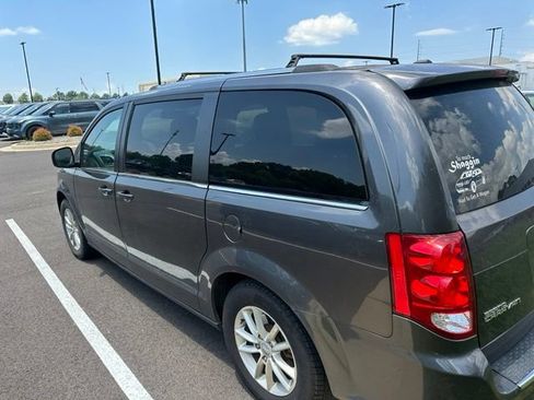 Used 2019 Dodge Grand Caravan SXT FWD image 8