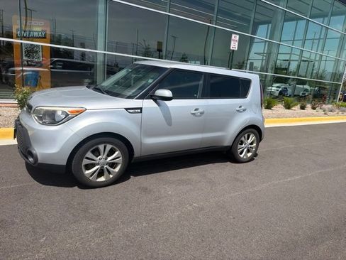Used 2015 Kia Soul + w/ Audio Package FWD image 2