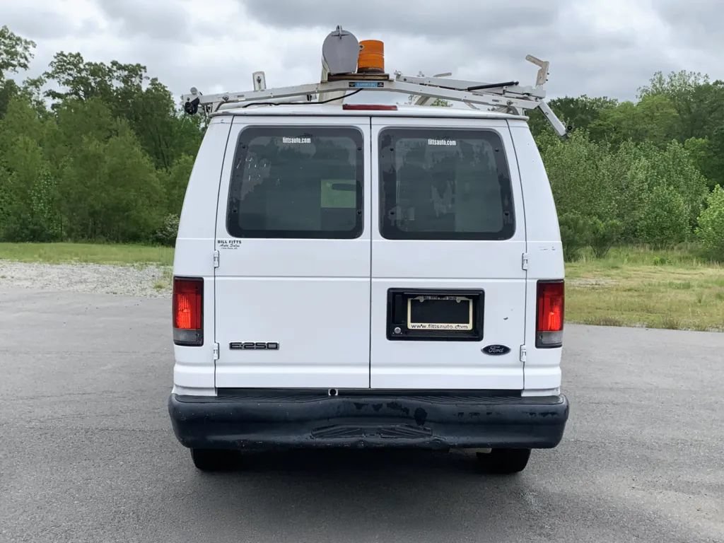 Used 2010 Ford E-250 and Econoline 250 RWD image 6