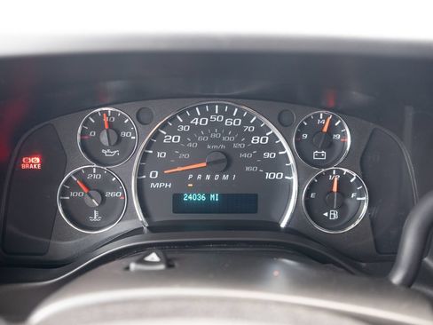 Used 2020 Chevrolet Express 3500 RWD image 5