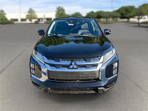 New 2025 Mitsubishi Outlander Sport SE image 2