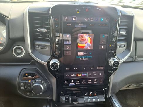 New 2026 RAM 1500 4x4 Crew Cab image 13