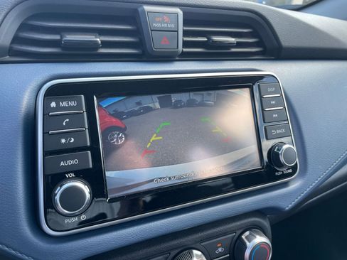 Used 2025 Nissan Versa SV image 22