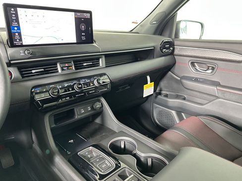 New 2026 Honda Pilot Black Edition image 24