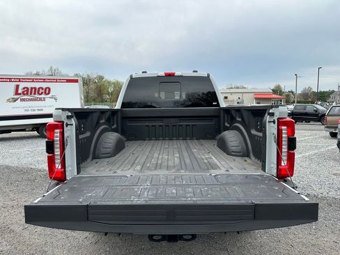 Used 2025 Ford F250 XLT w/ Black Appearance Package image 10