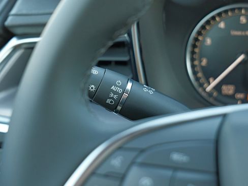 New 2026 Cadillac XT5 Luxury w/ LPO, Floor Liner Package image 17