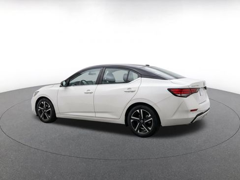 Used 2025 Nissan Sentra SV FWD image 6