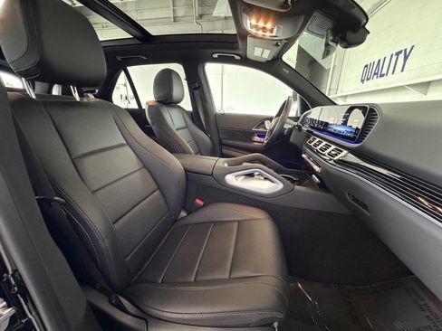 Used 2025 Mercedes-Benz GLE 450e 4MATIC image 23