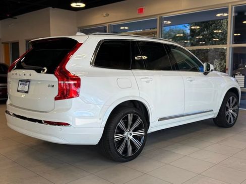 Used 2024 Volvo XC90 B5 Plus w/ Protection Package Premier AWD/4WD image 12