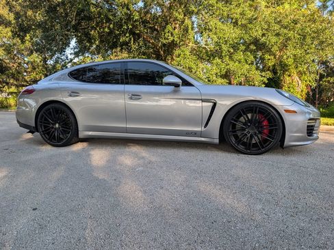 Used 2016 Porsche Panamera GTS AWD/4WD image 8