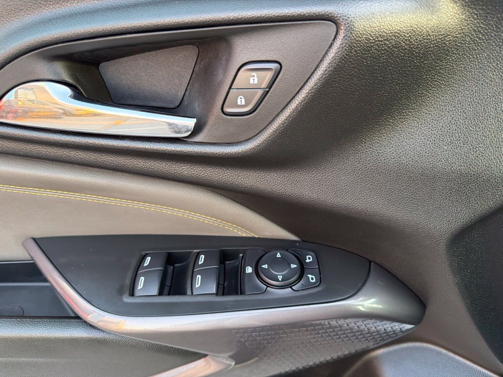 Used 2024 Chevrolet Trax ACTIV w/ Driver Confidence Package FWD image 31