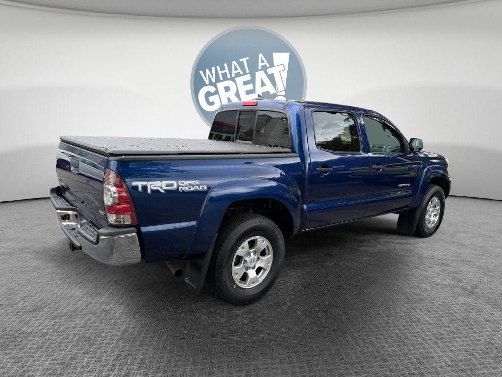 Used 2015 Toyota Tacoma 4x4 Double Cab w/ TRD Off-Road Package image 3